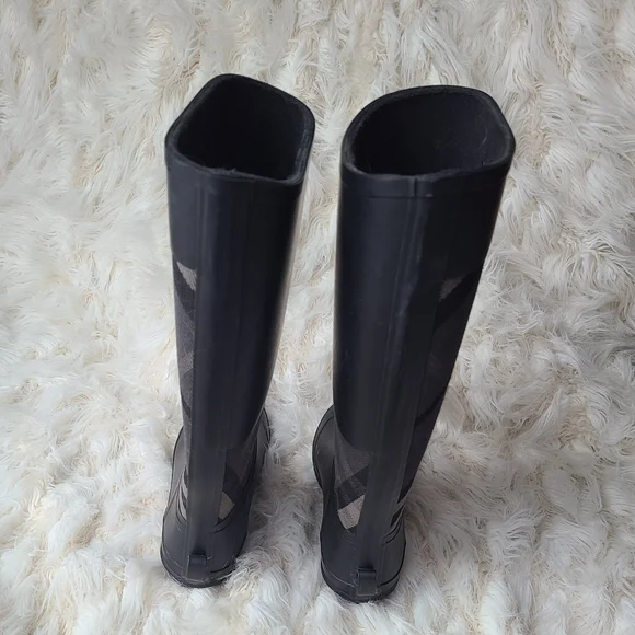 Burberry London Rainboots - Picture 3 of 4
